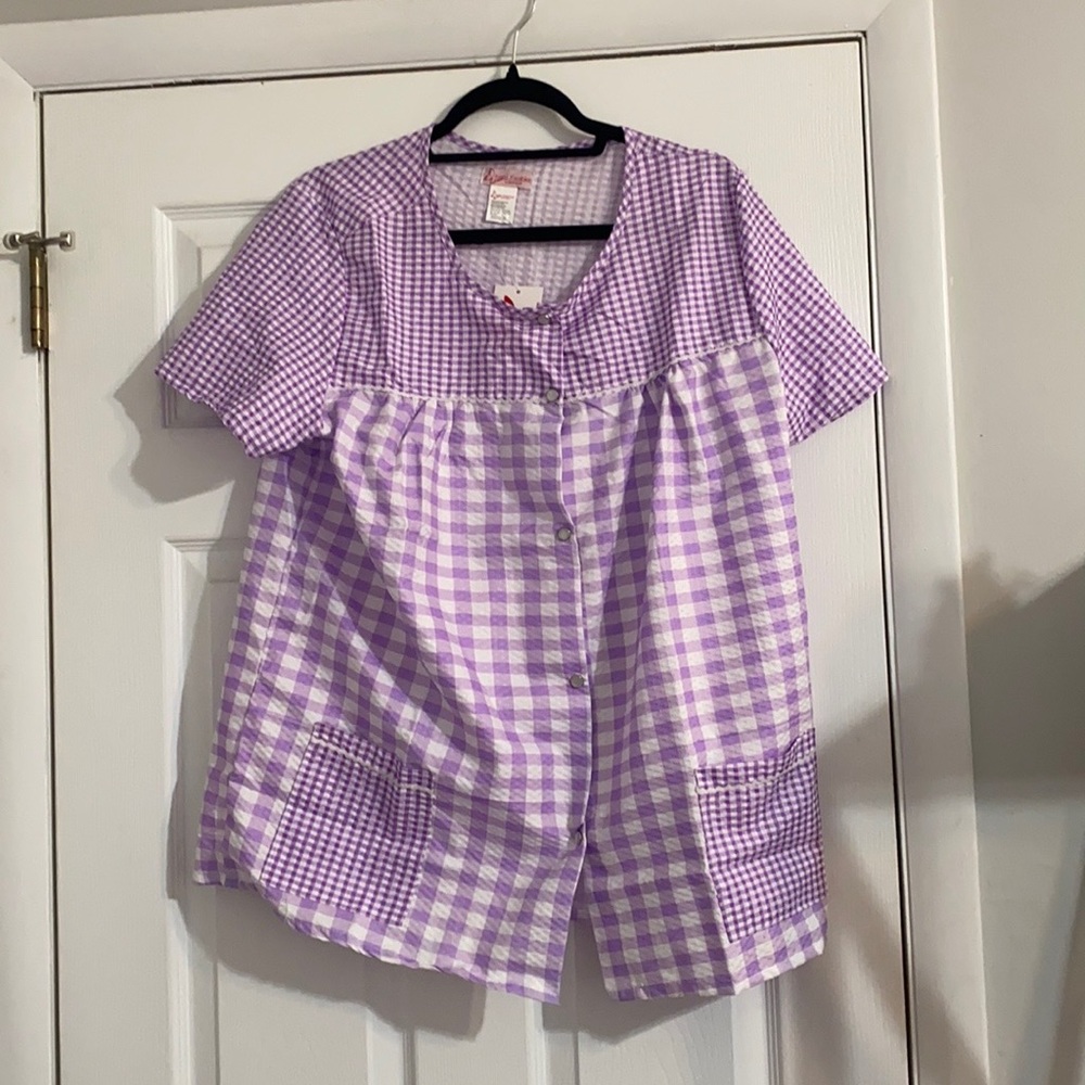 NWT Gingham button down blouse